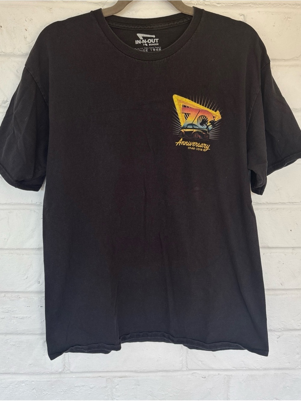 Men’s Black Graphic Short-Sleeve Casual Shirt